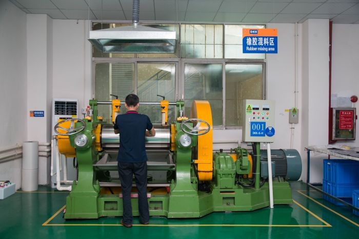 橡（xiàng）膠專用（yòng）混（hún）料機